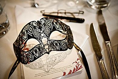 赛博朋克RPG《霓虹之血》预告 掀起一场改变世界的革命